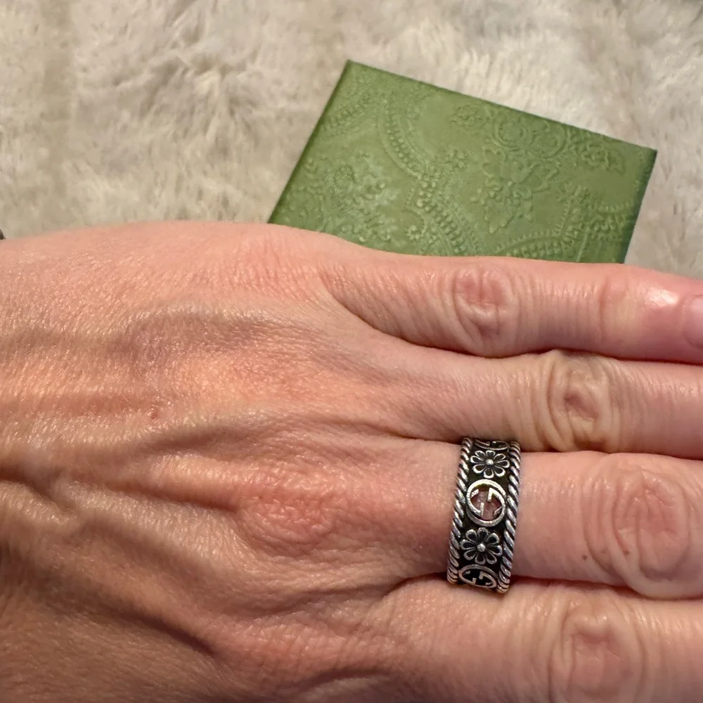 Gucci Silver Ring size‎ 14